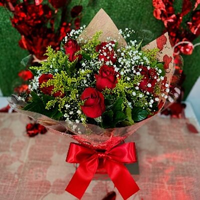 Buquê 12 Rosas Nacionais — Floricultura Anny, Itanhaém