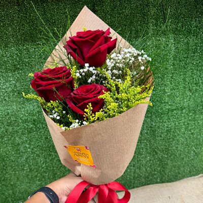 Buquê 3 Rosas Colombianas — Floricultura Anny, Itanhaém