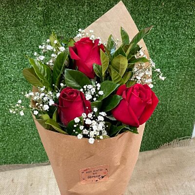 Buquê 3 Rosas Nacionais — Floricultura Anny, Itanhaém